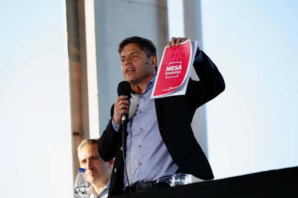 Kicillof suspendió la ayuda alimentaria por tres meses y crece la tensión interna