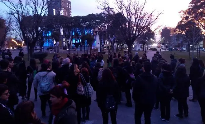 Vecinos pidieron justicia por Valentina, la joven abandonada en el Hospital de Campana