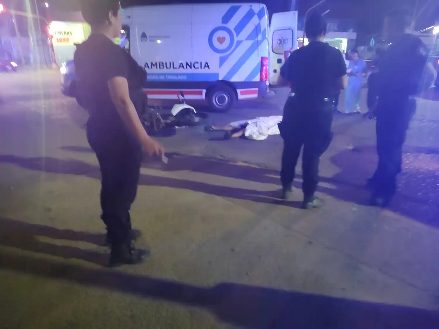 Personal policial preservó la escena del crimen, a la espera de la llegada de los peritos de la AIC.