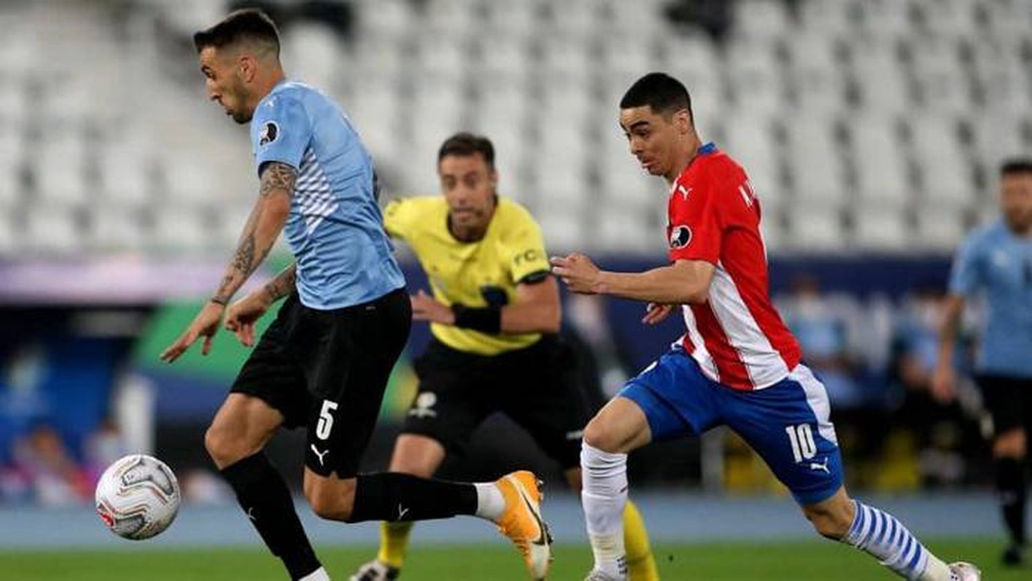 Paraguay ante Uruguay,  en un duelo de necesitados  por la clasificación