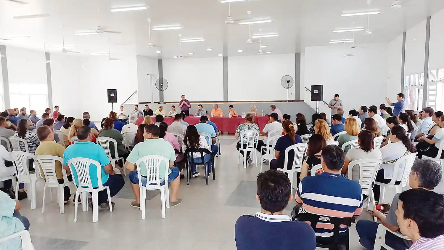 Reunión organizativa del OPNGT
con participación de los vecinos