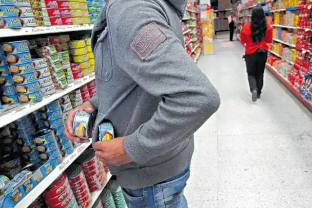 Supermercadistas denuncian “robos organizados” de productos de alto valor