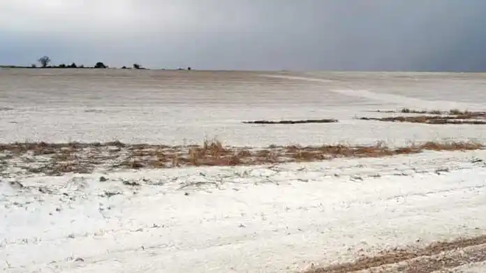 Qué es el "graupel", el particular granizo-nieve que cayó este sábado en Entre Ríos