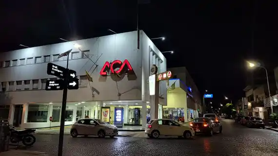 Una postal que se repite: aumentó la nafta y se registraron largas filas