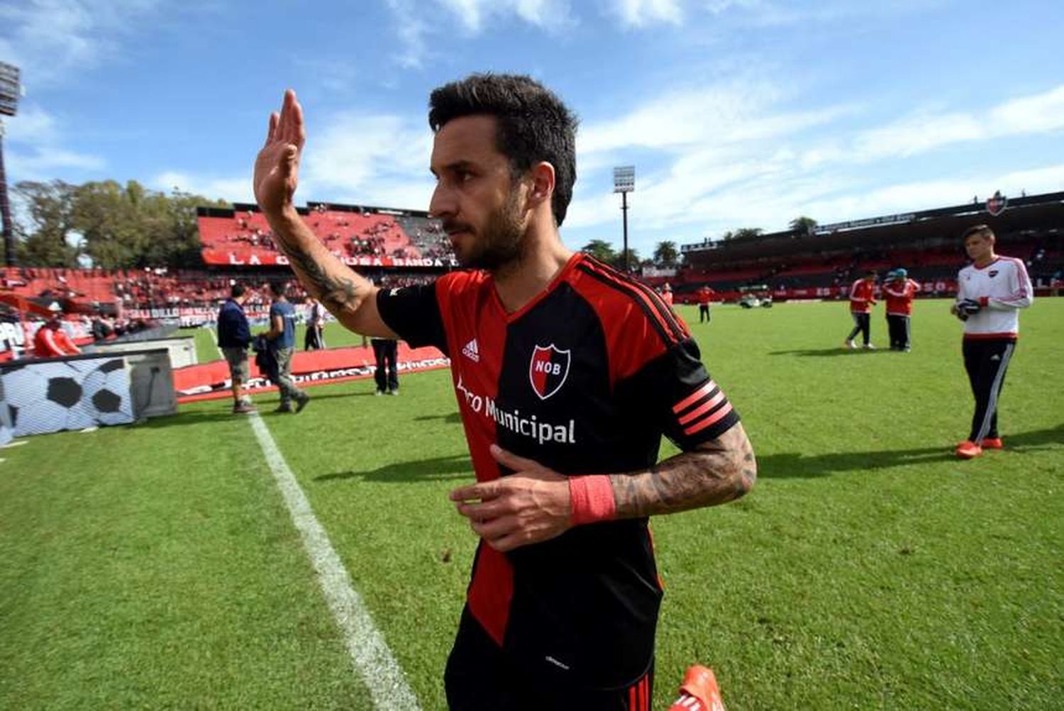 Scocco se despidió de Newell’s para ir a River, pero aún falta acordar la plata