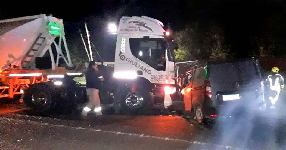 Tres jóvenes tandilenses heridos tras un accidente vial en Cañuelas