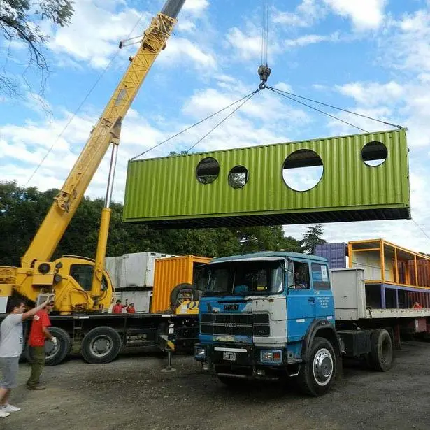 Escobar: Abrirán un shopping construido con containers 