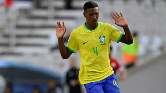 EL RACISMO EN EL FÚTBOL sigue escalando: Brasil protesta por insultos contra Robert Renan