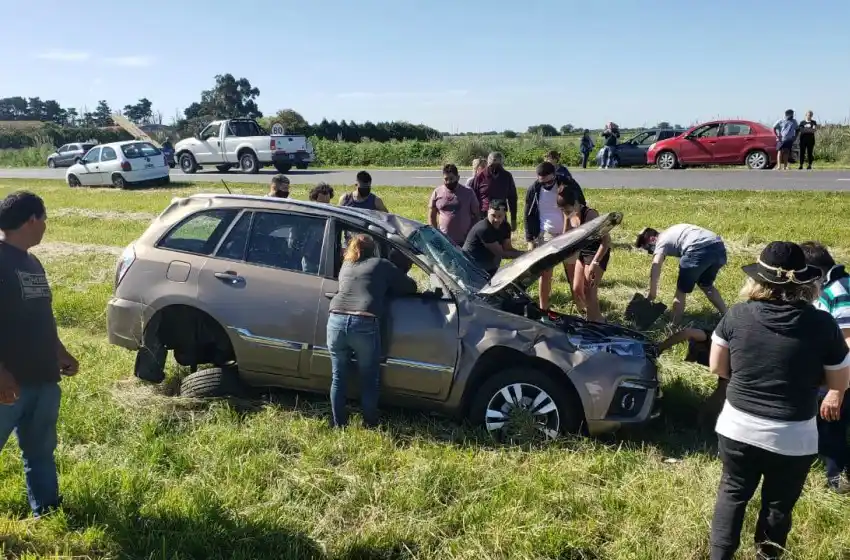 Despiste y vuelco en Sierra de los Padres