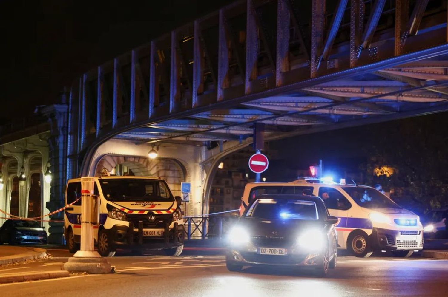 Ataque terrorista cerca de la Torre Eiffel