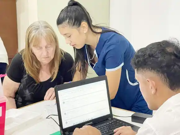 Última jornada de vacunación gratuita para mayores de 60 años