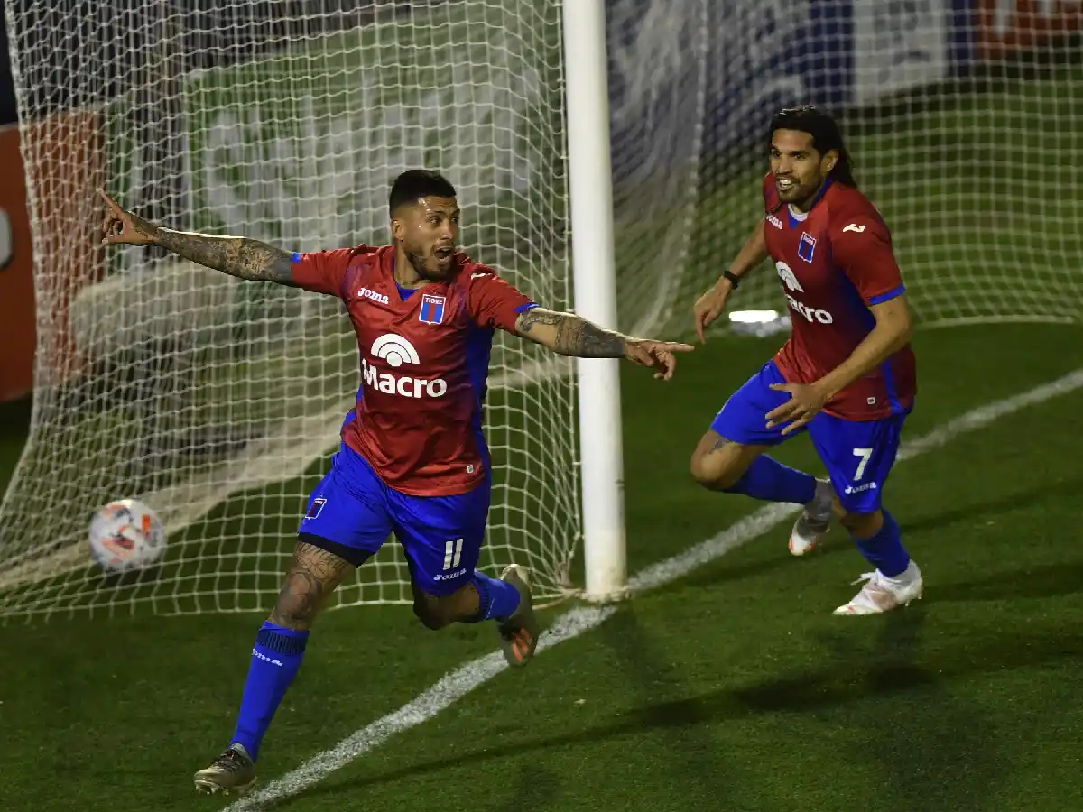 Con Mondino, Gimnasia cayó ante Tigre y se aleja