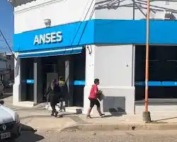 Allanaron oficinas de Anses en Concepción del Uruguay por supuesto cobro indebido de planes sociales