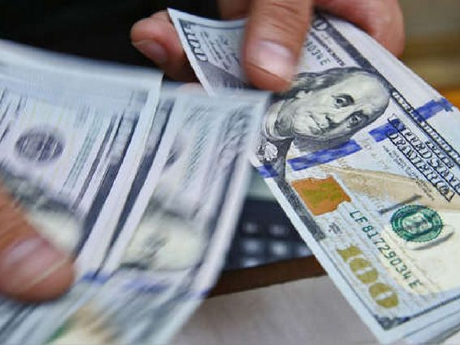 El dólar blue sigue en alza y marca nuevo récord
