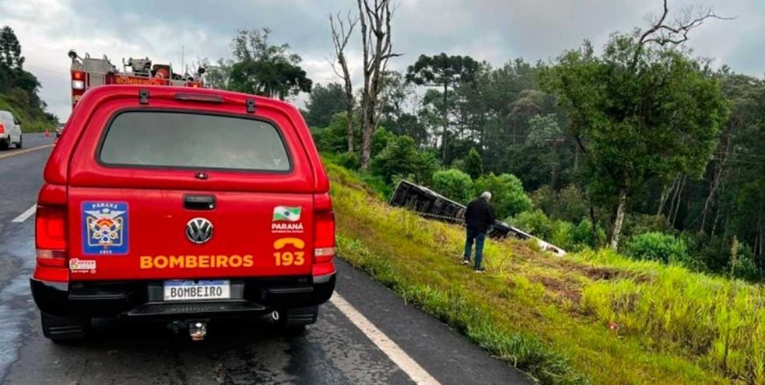 Son cinco los argentinos muertos en Brasil por el vuelco de un colectivo