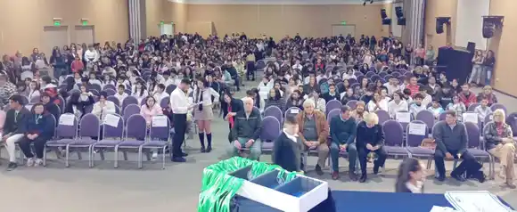 Emotiva entrega de la Distinción “Hugo Solís” al Alumno Solidario