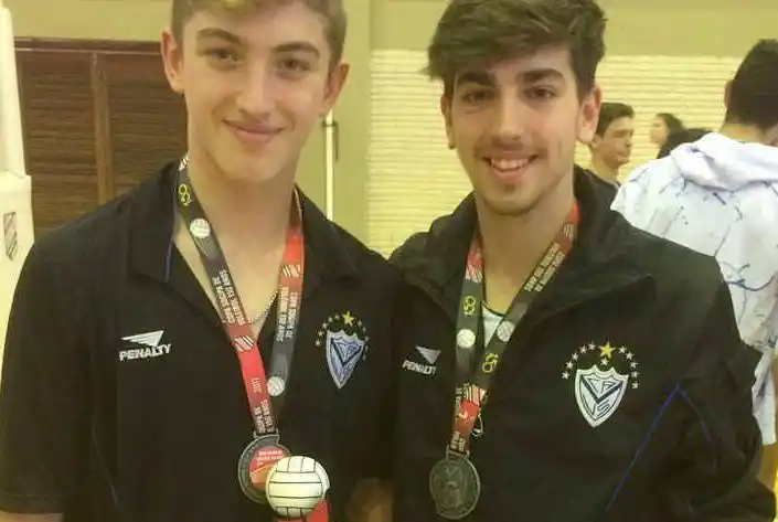 Richards fue premiado como el mejor líbero en un torneo en Brasil