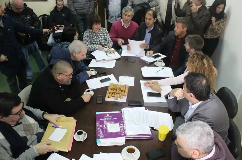 El debate por la suba del boleto a $13,55 continuará este martes