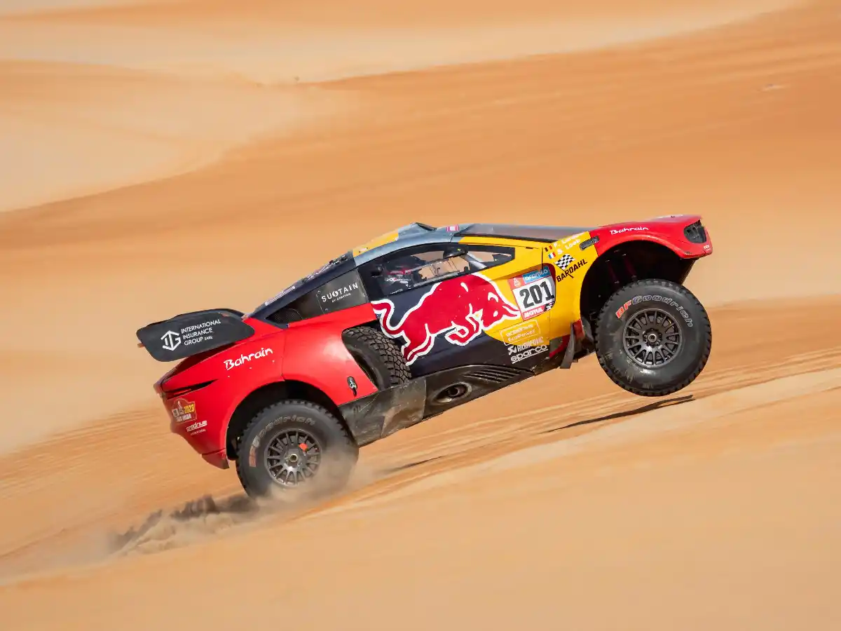 Seis triunfos en fila para el francés Loeb