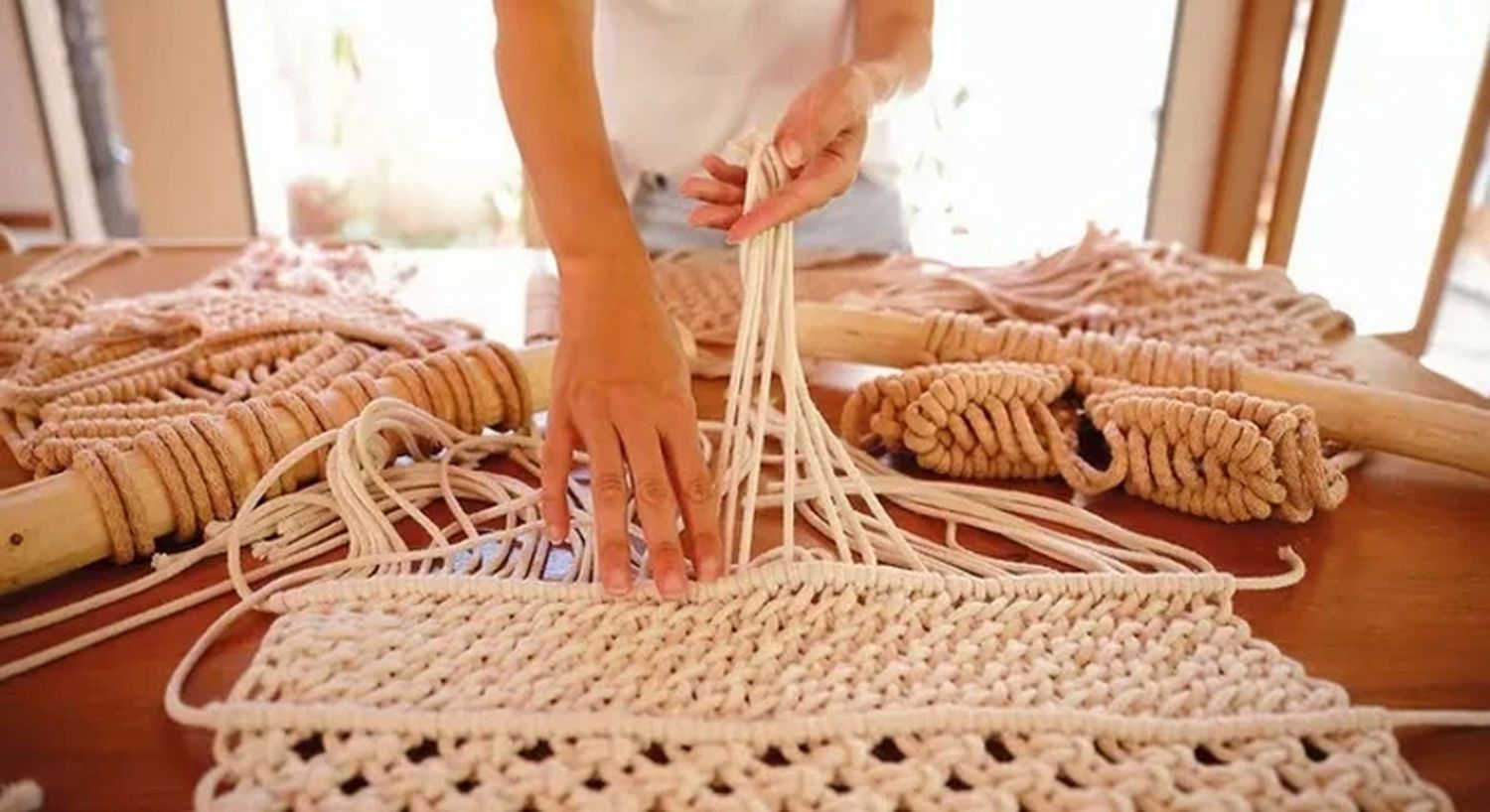 Taller de macramé en el Centro Cívico