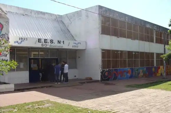 Por falta de gas, los alumnos de la Piloto entran más tarde a clase