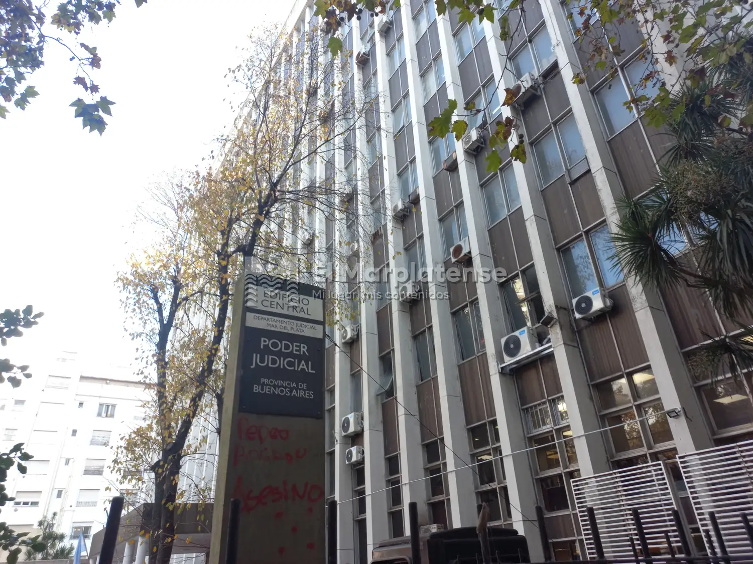 Por consejo de su abogado, los jóvenes se negaron a declarar.