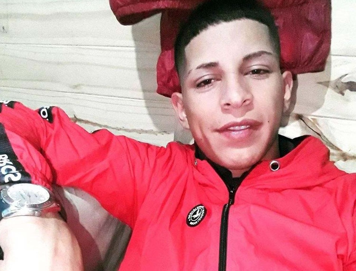 Excarcelaron al policía que  ultimó al joven que lo asaltó 