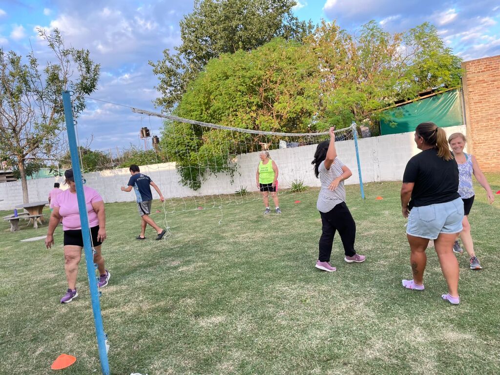 Vóley adaptado para adultos +40