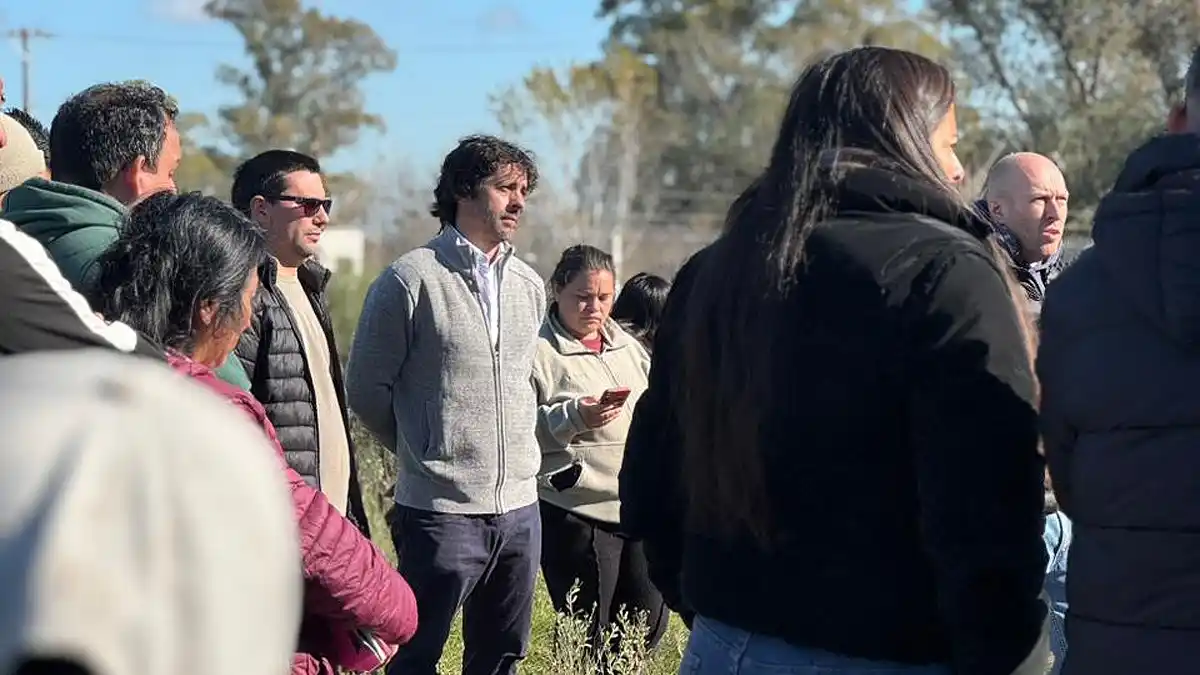Tras gestiones del Municipio y la Defensoría de Pilar, Edenor dará luz a 133 familias
