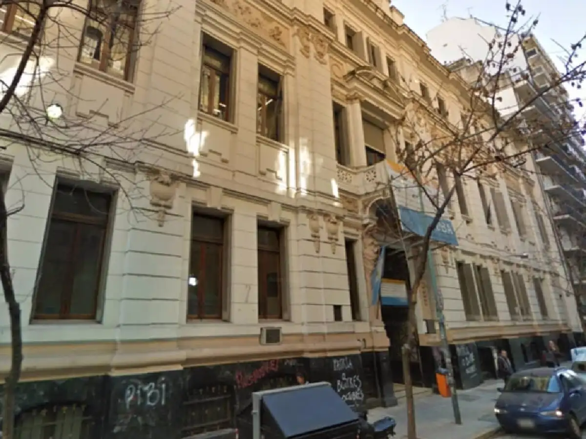 En Buenos Aires, piden separar a docente que trató a una alumna de "feminazi" 