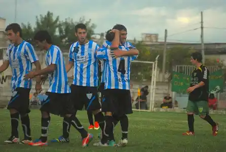 Divisional A: El Decano fue más y se quedó con todo