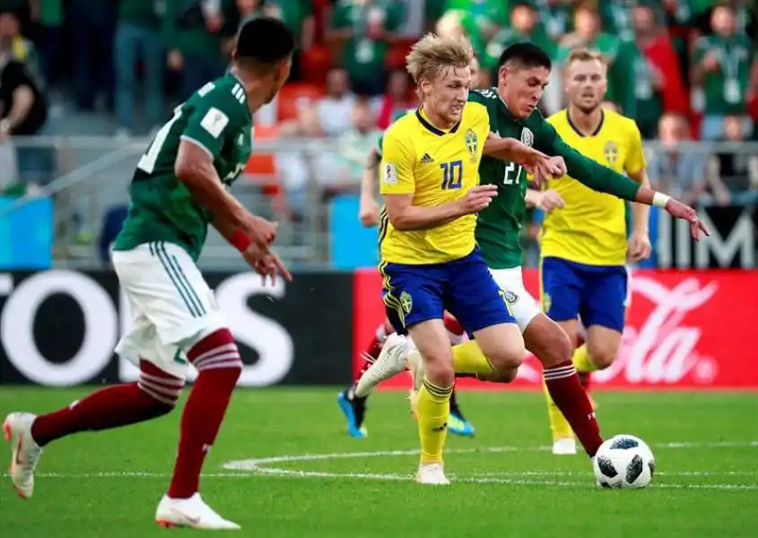 México cayó ante Suecia pero consiguió el boleto a octavos