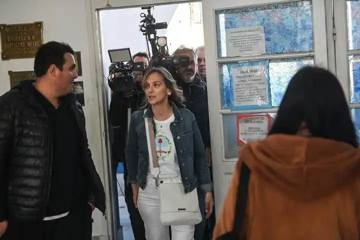 Malena Galmarini votó en Tigre y resaltó que hubo ausencia de autoridades de mesa en varias comunas bonaerenses