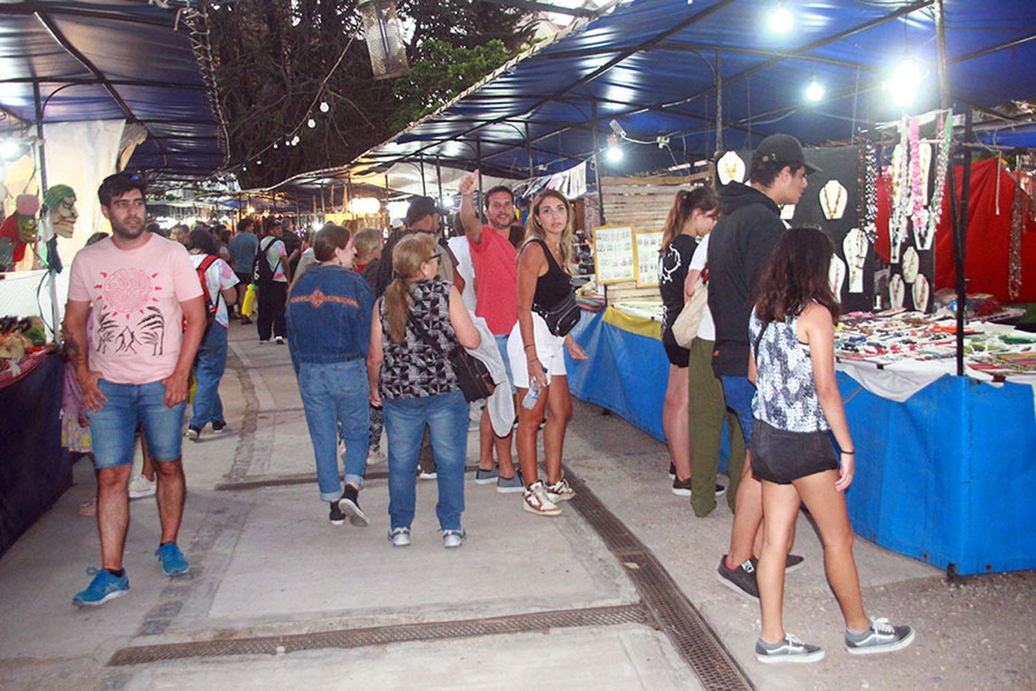 Los artesanos están de festejo por su aniversario