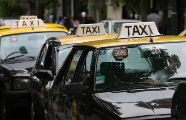 Mar del Plata: Taxistas autoconvocados se niegan a levantar el paro