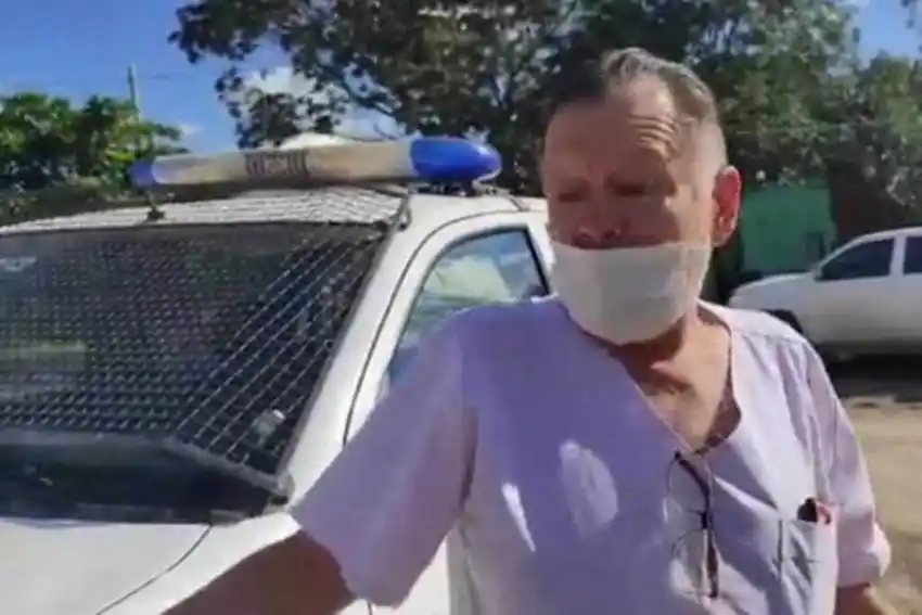 Médico preso por no usar barbijo dentro del auto se declaró en huelga de hambre