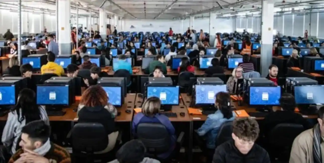 El simulacro de la DINE. Foto: NA