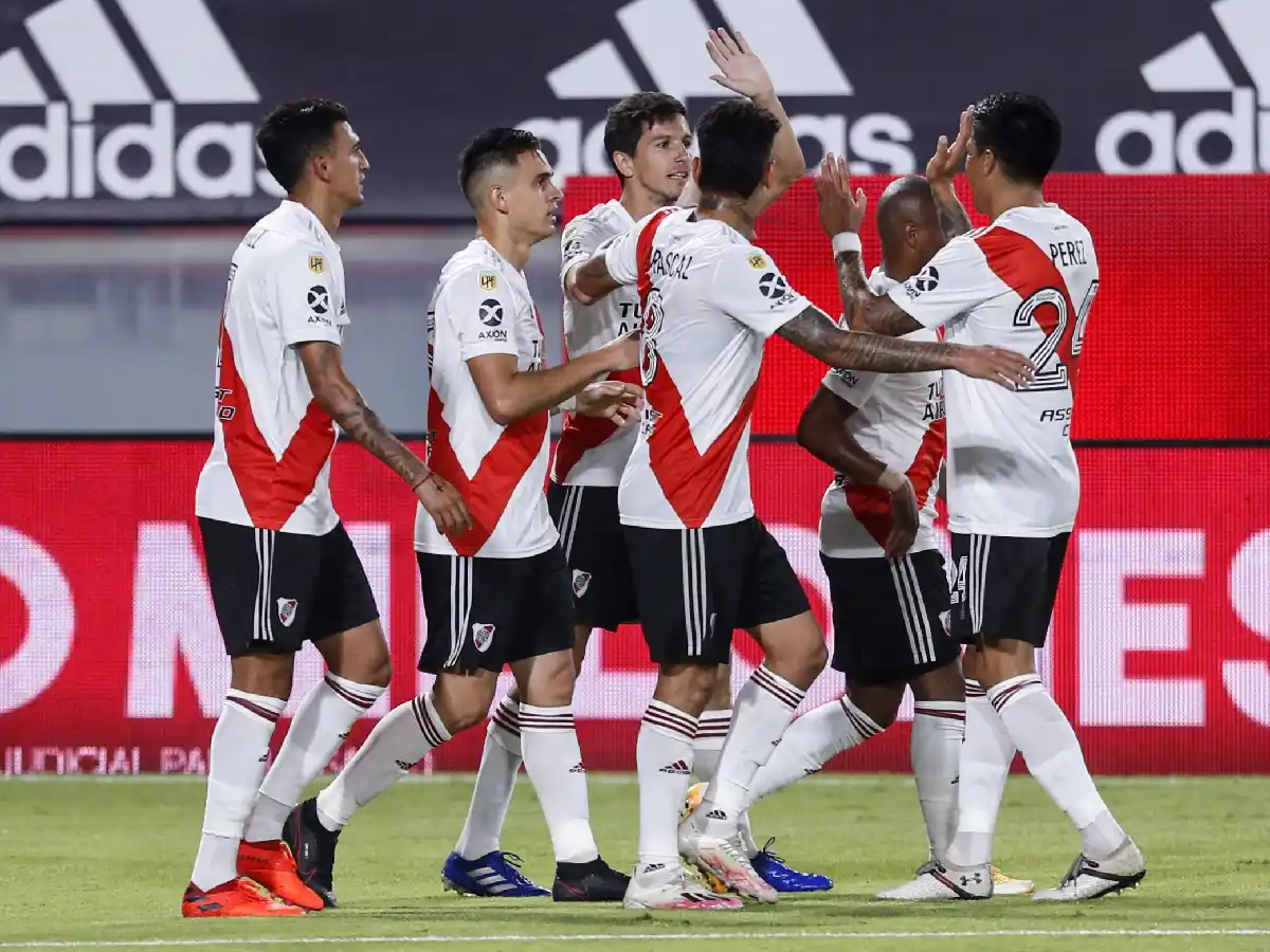 River superó a Arsenal [video]