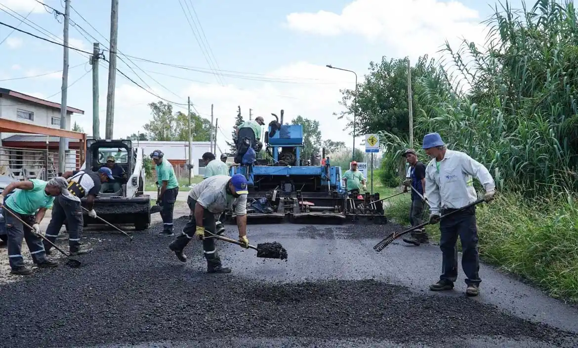 El Municipio realizó nuevos trabajos de bacheo en Villa Rosa