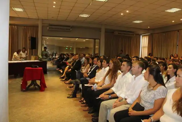 Se realizó el Acto de Colación  de alumnos de la UADER sede Gualeguay
