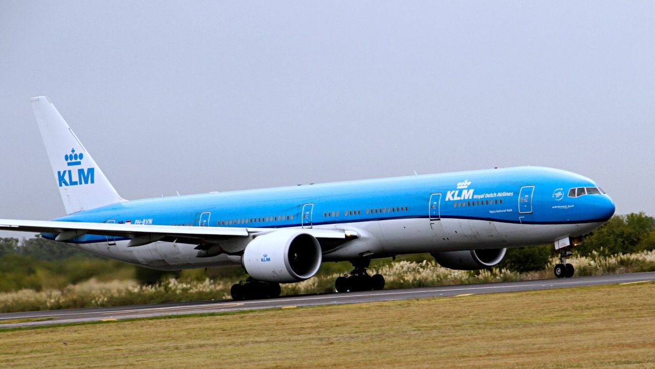 KLM empezó a operar su séptimo vuelo semanal a Buenos Aires