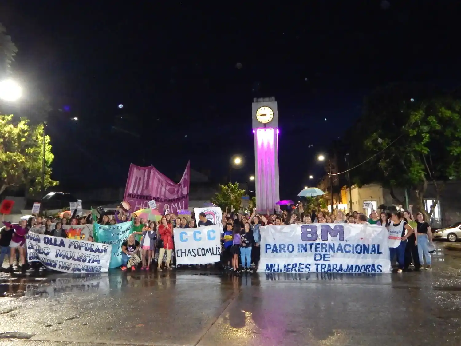 Paro internacional de mujeres: En Chascomús se suspendieron las actividades pero hubo multitudinaria marcha