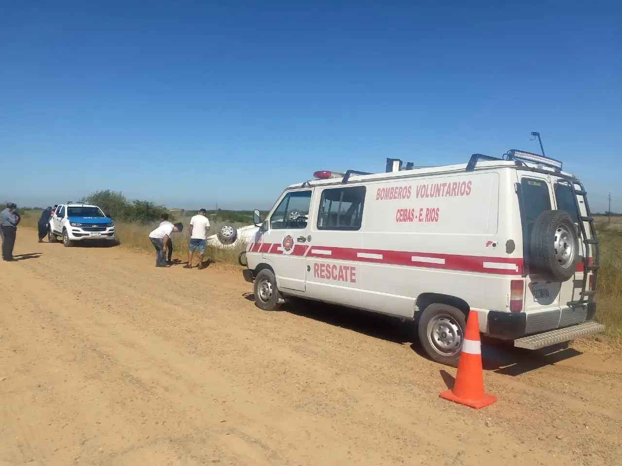 Volcó un auto que iba de Ibicuy a Gualeguaychú: iban cuatro personas a bordo
