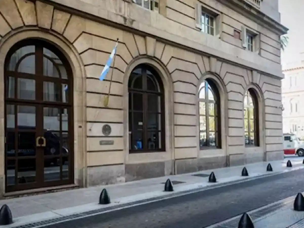 La AFI inició actuaciones para determinar responsabilidades de sus agentes con el golpe en Bolivia