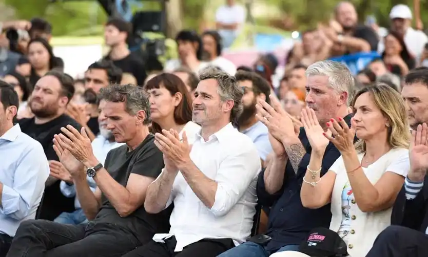 Achával: “Votamos un modelo de país que defiende la salud, la educación, el trabajo y la soberanía”