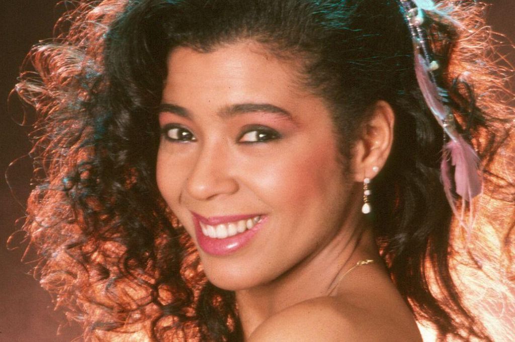 Murió Irene Cara, la emblemática voz de “Flashdance”