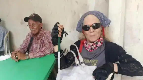 Una ex miss venezolana se alimenta de la caridad de la gente, CONOZCA SU TESTIMONIO