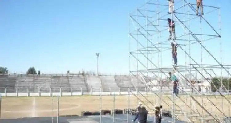 Con el contrato firmado, Callejeros toca el sábado