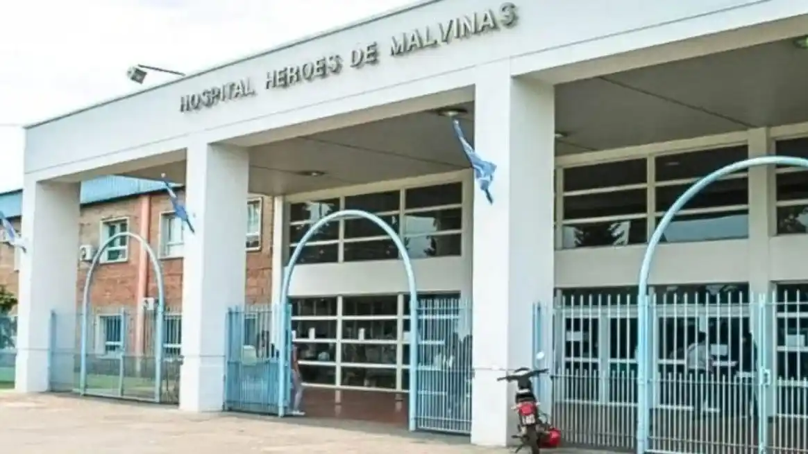 La víctima lucha por su vida tras recibir un balazo en el rostro.