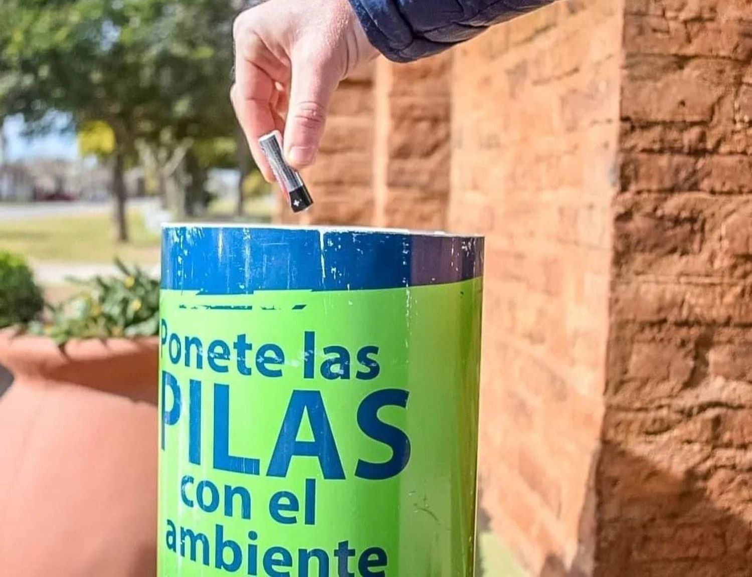 Cada vez más localidades se suman a la campaña regional de pilas 